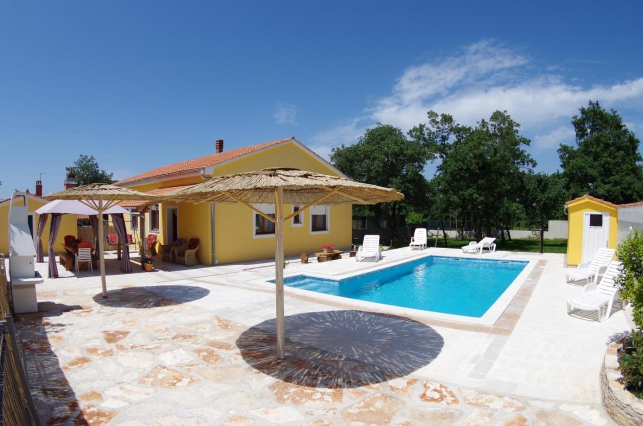 House Oliva, Sveti Kirin Villa Svetvincenat Luaran gambar