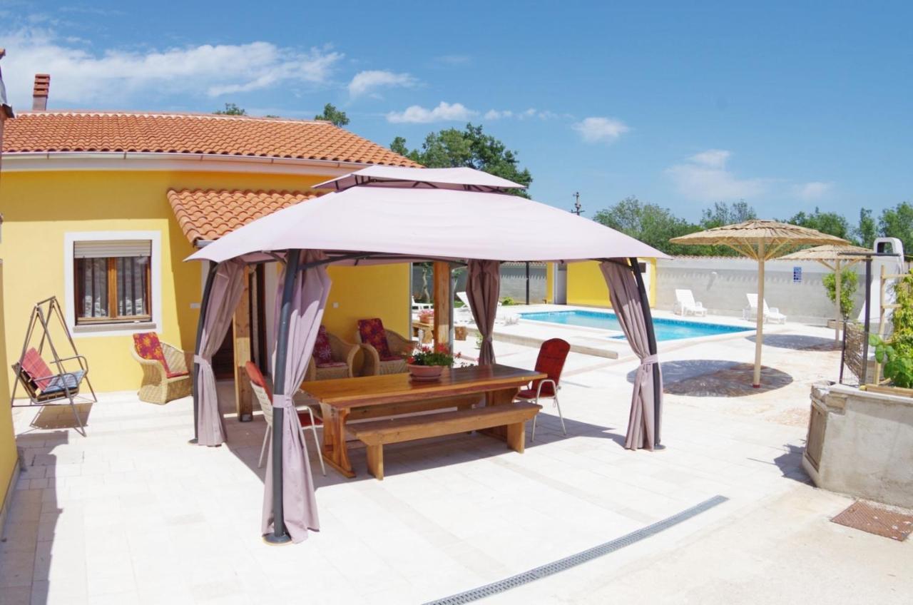 House Oliva, Sveti Kirin Villa Svetvincenat Luaran gambar